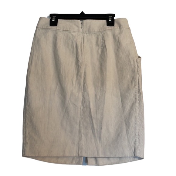 Stella McCartney Cream and White vintage pinstriped skirt - Picture 2 of 9